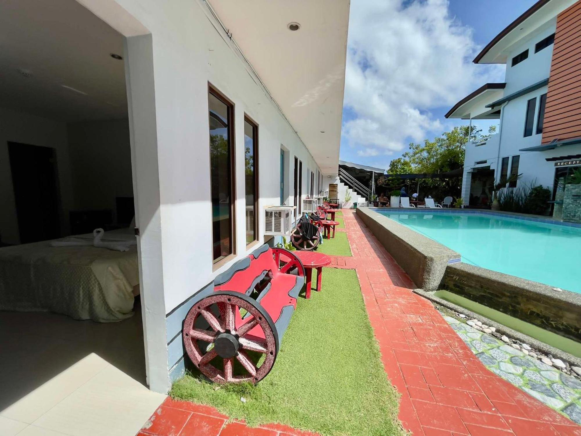 Little Rock Cebu Hotel Lapu-Lapu City Bagian luar foto